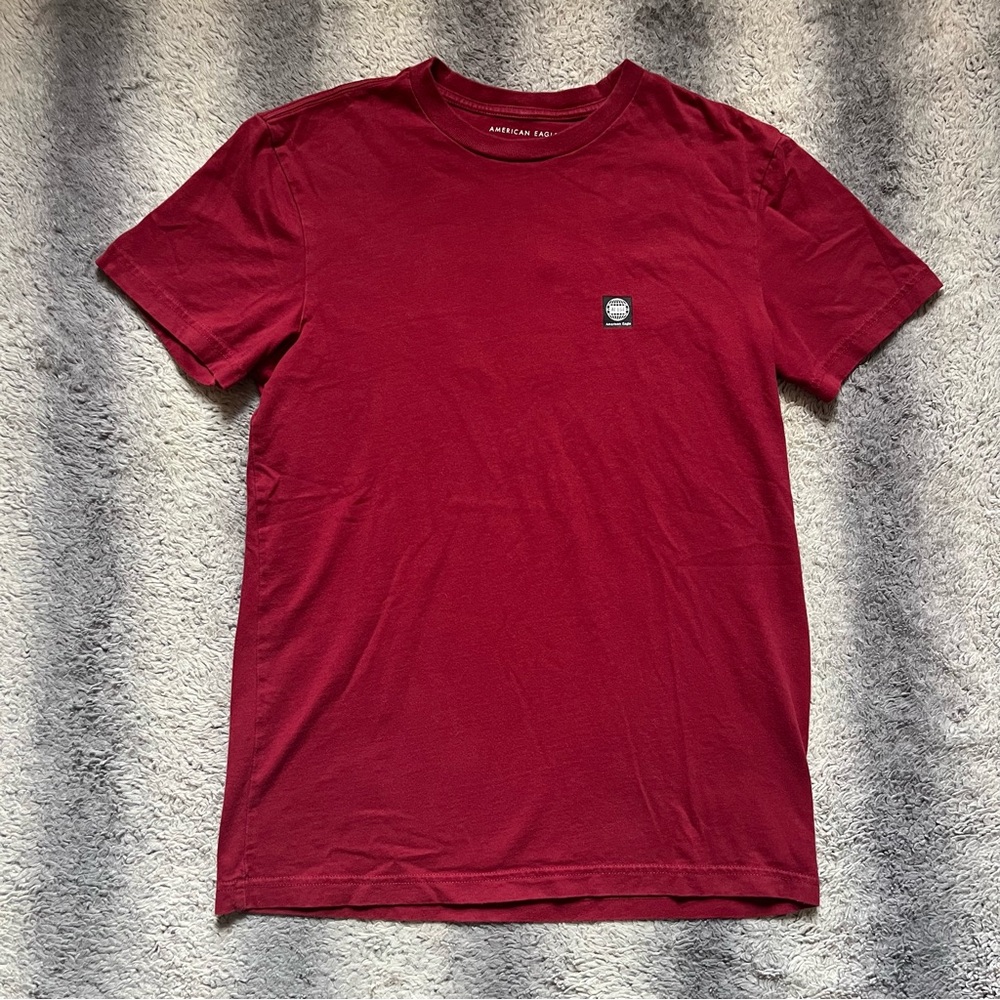 American Eagle Outfitters T-Shirt Men’s Small Red Black Regular Fit AE Tee